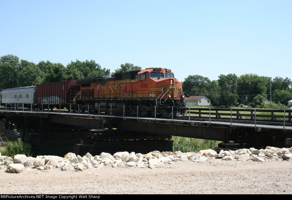 BNSF 4095